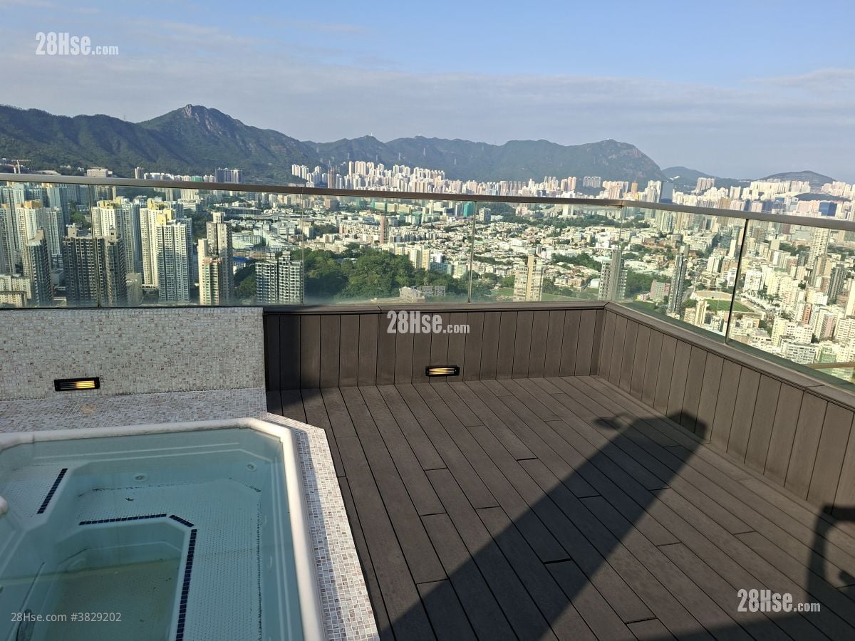 亮贤居 售盘 4 浴室 2,358 平方尺