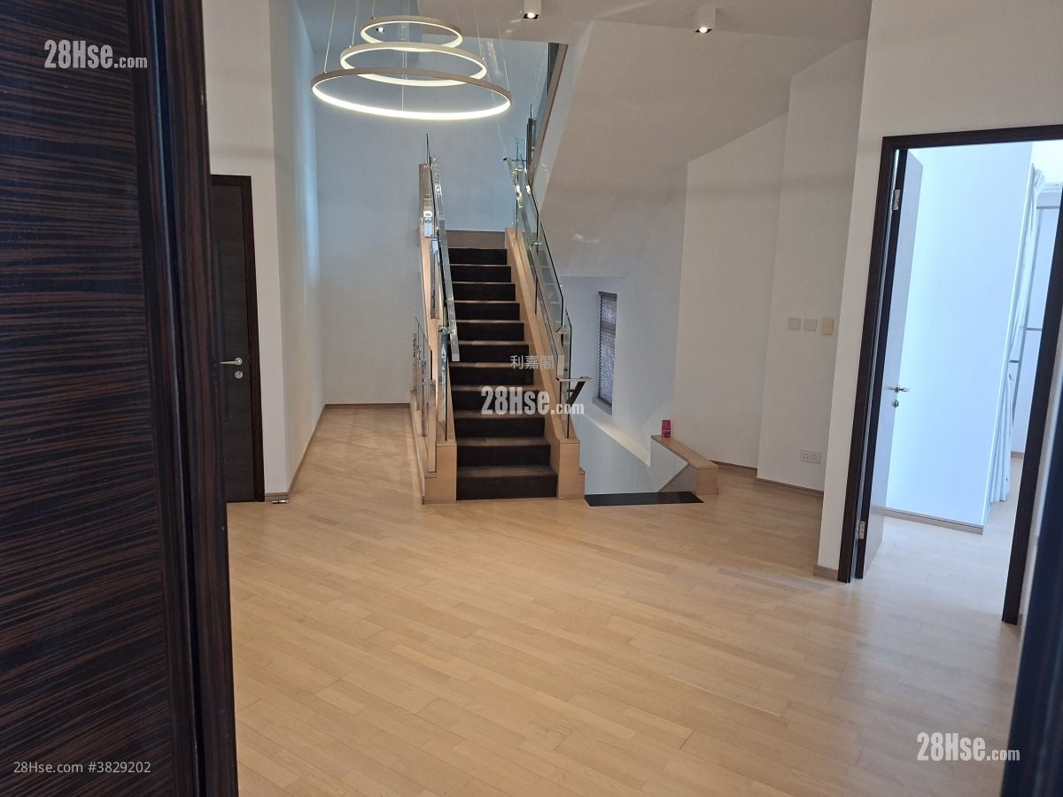 亮贤居 售盘 4 浴室 2,358 平方尺