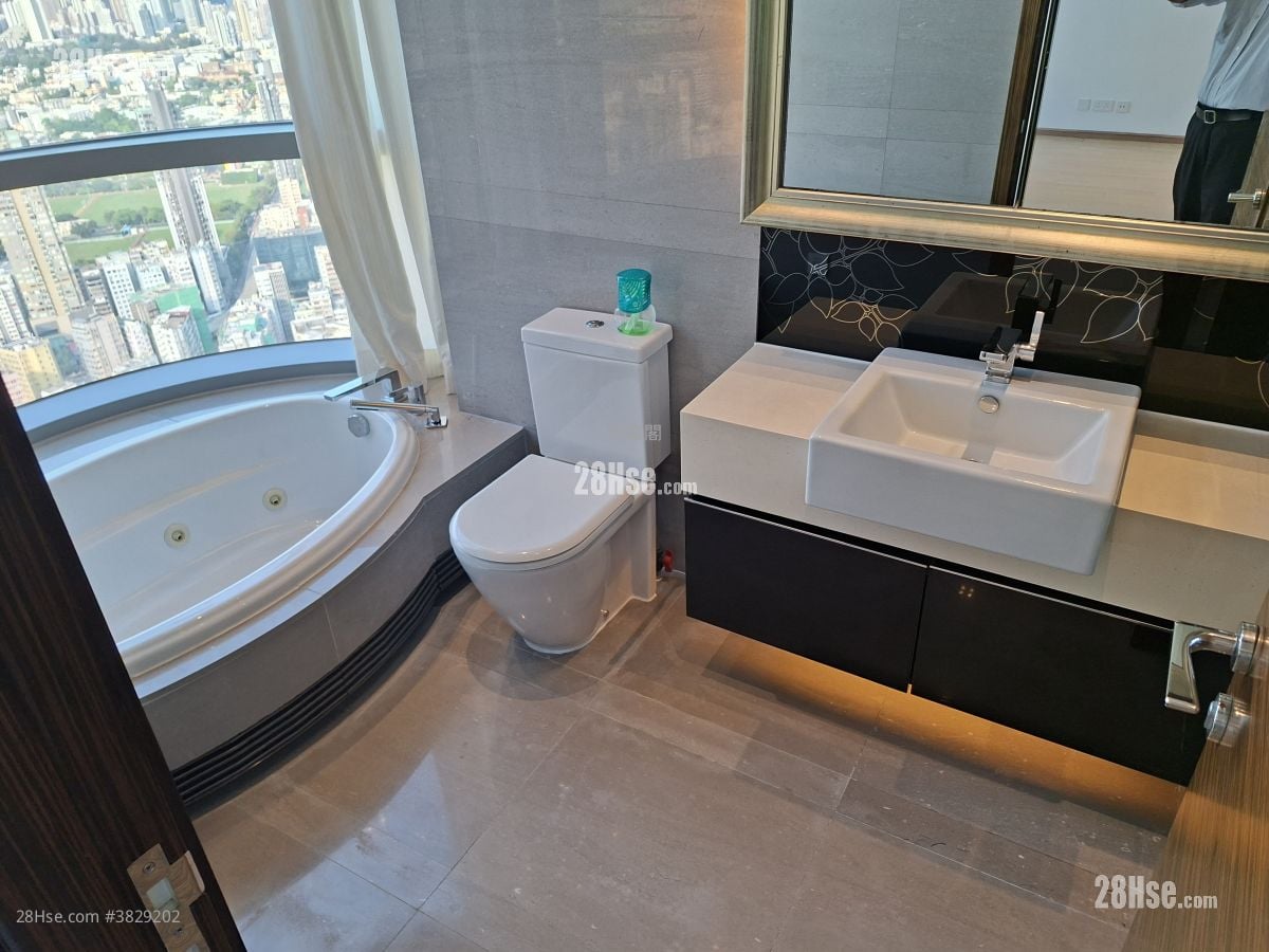 亮贤居 售盘 4 浴室 2,358 平方尺