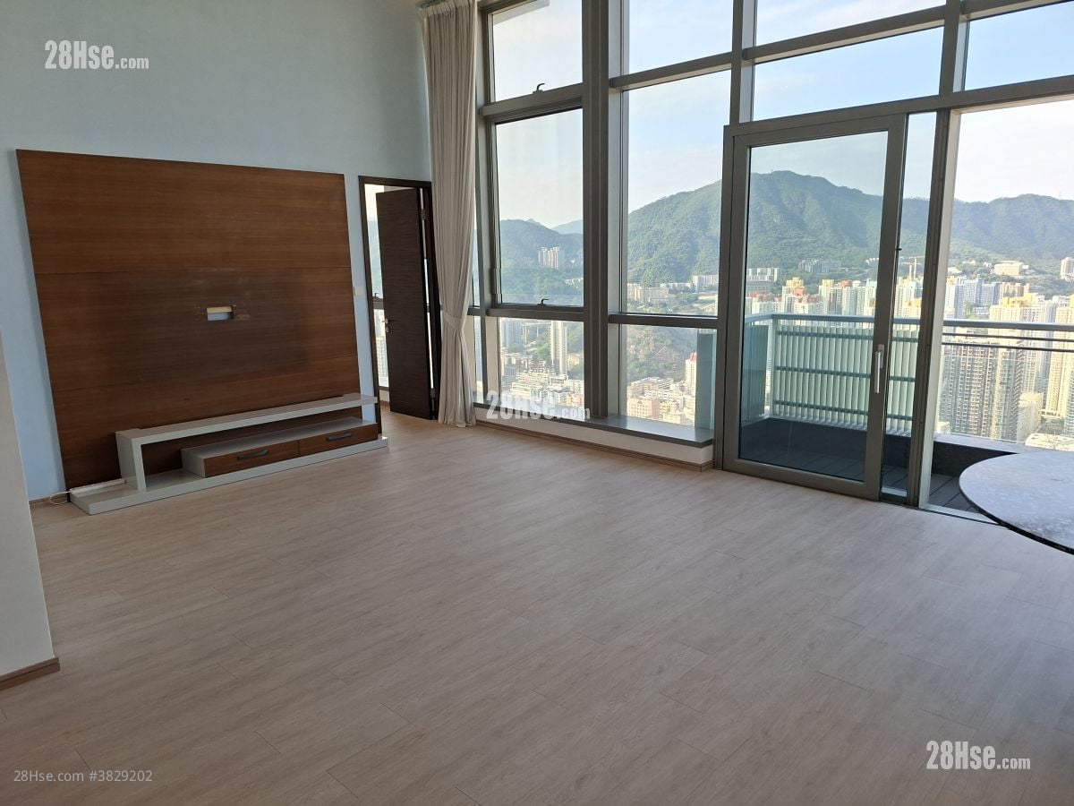 亮贤居 售盘 4 浴室 2,358 平方尺