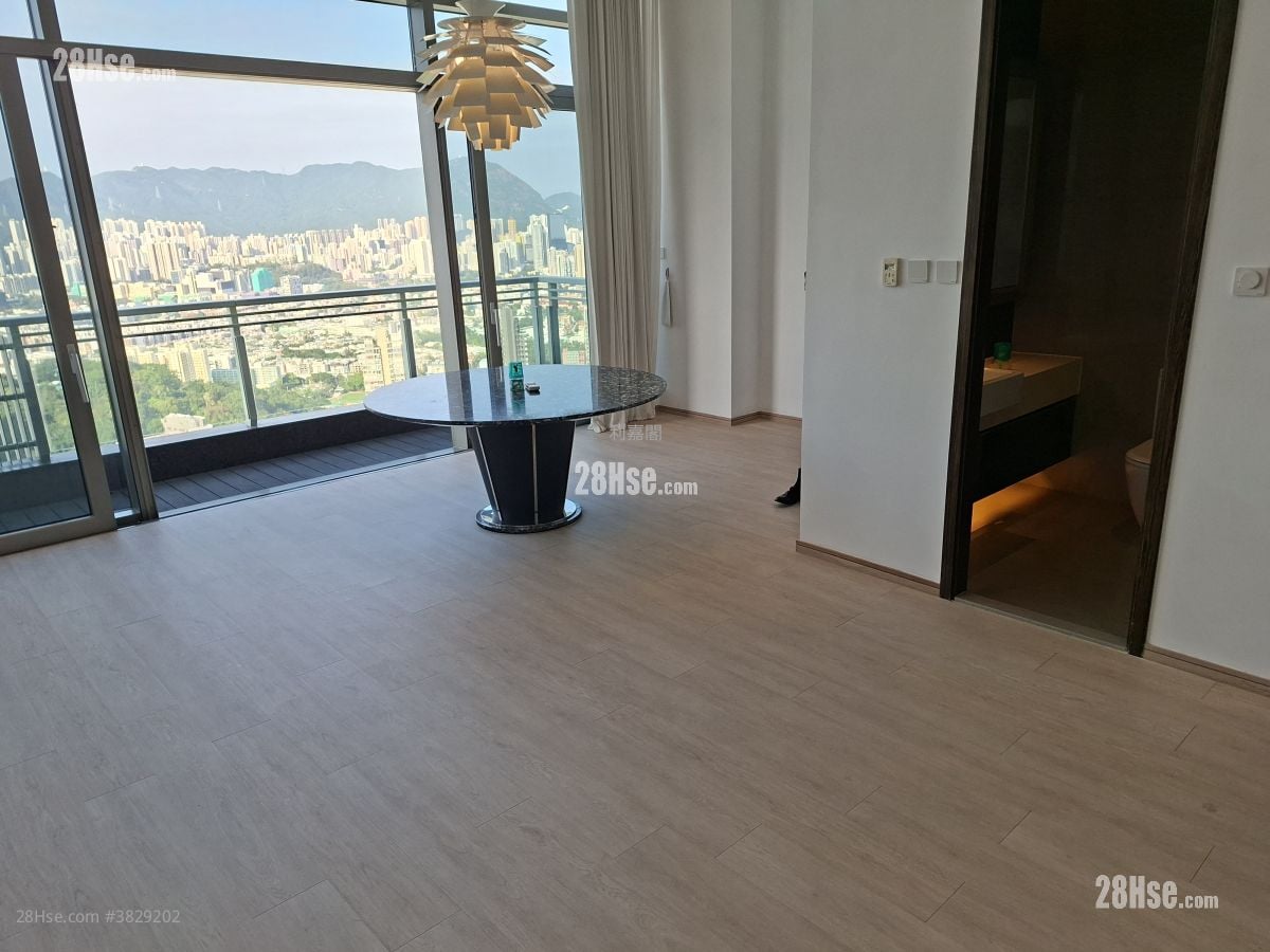 亮贤居 售盘 4 浴室 2,358 平方尺