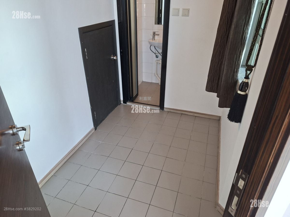 亮贤居 售盘 4 浴室 2,358 平方尺