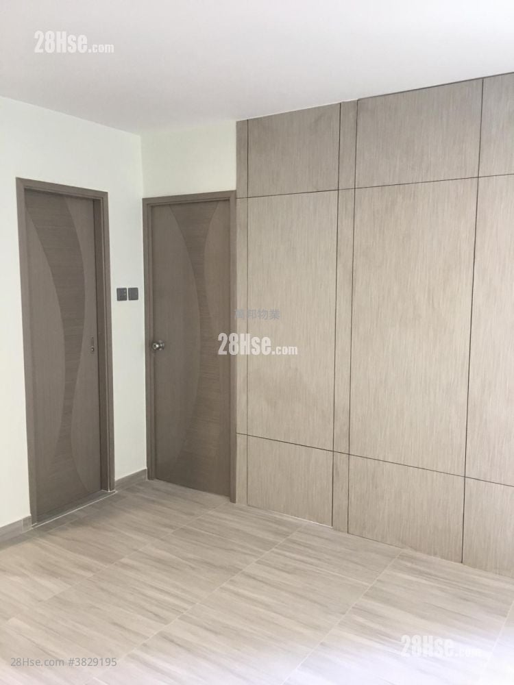 Chung Nga Court Sell