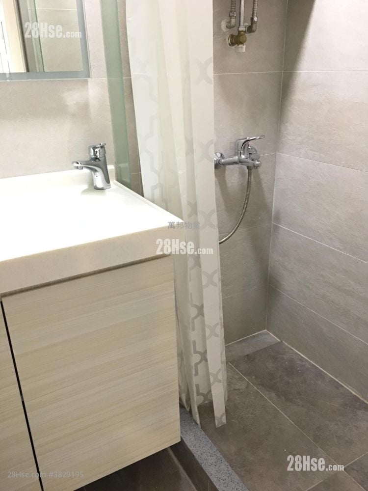 Chung Nga Court Sell