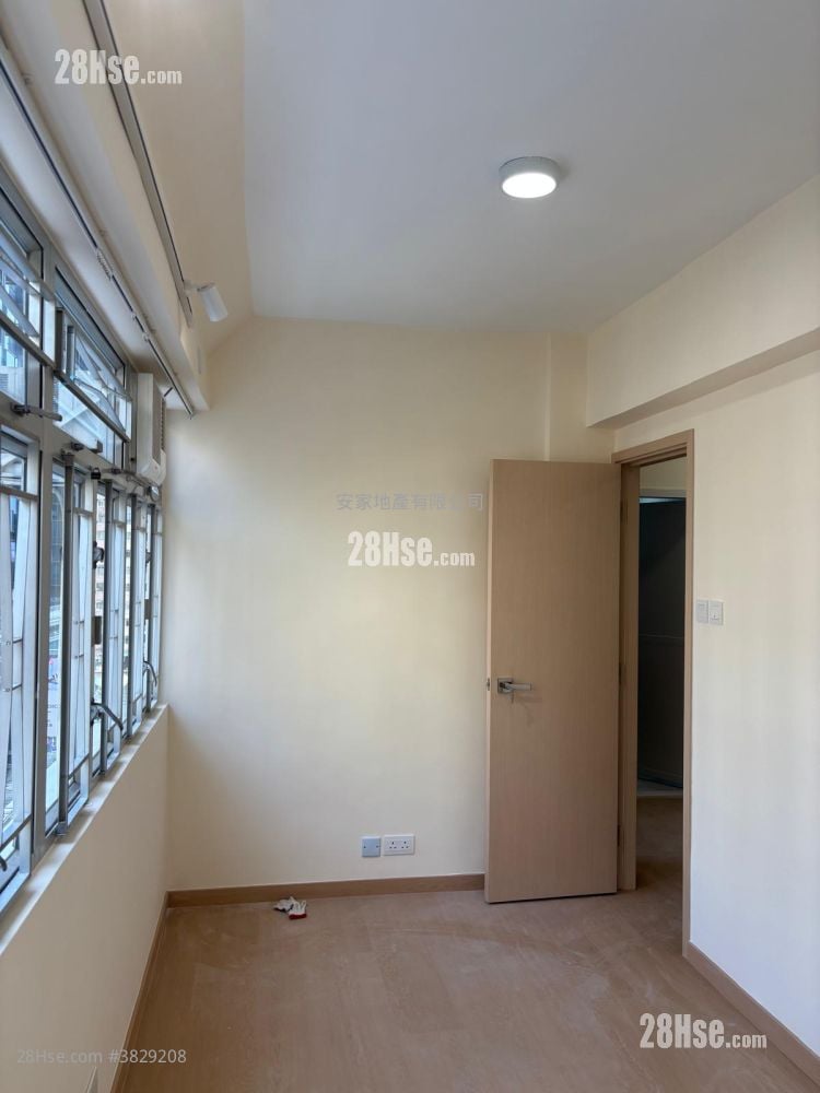 Tai Lee Building Sell 2 Bedrooms , 1 Bathroom 408 ft²