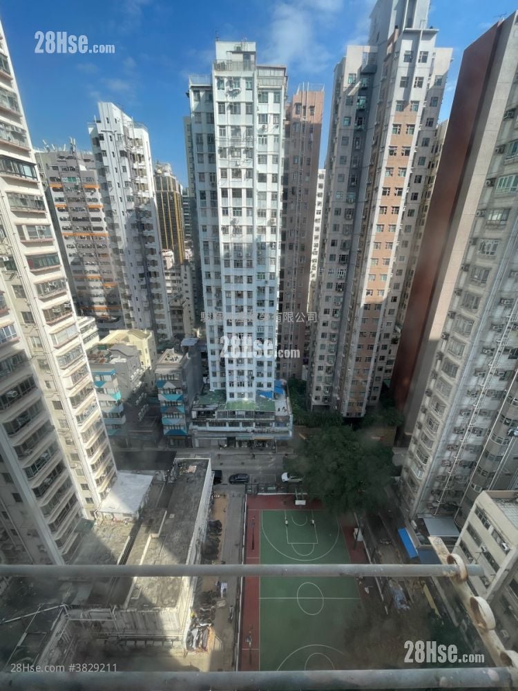 有利楼 售盘 2 房 , 1 浴室 323 平方尺