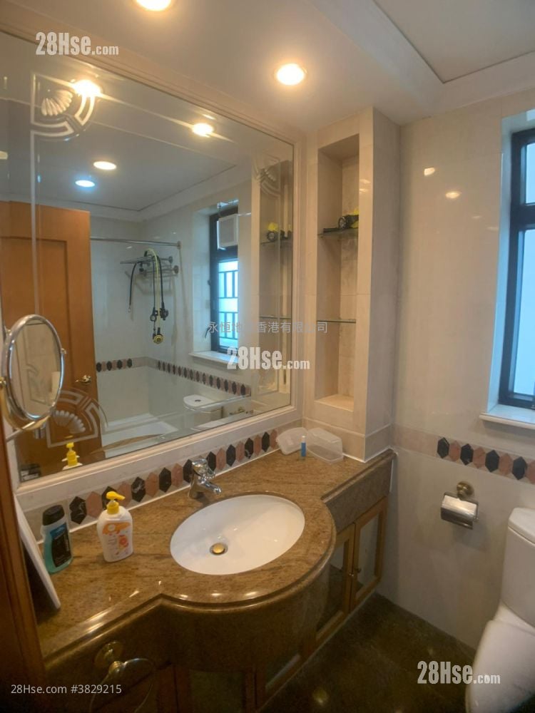 Le Sommet Rental 3 Bedrooms , 2 Bathrooms 848 ft²