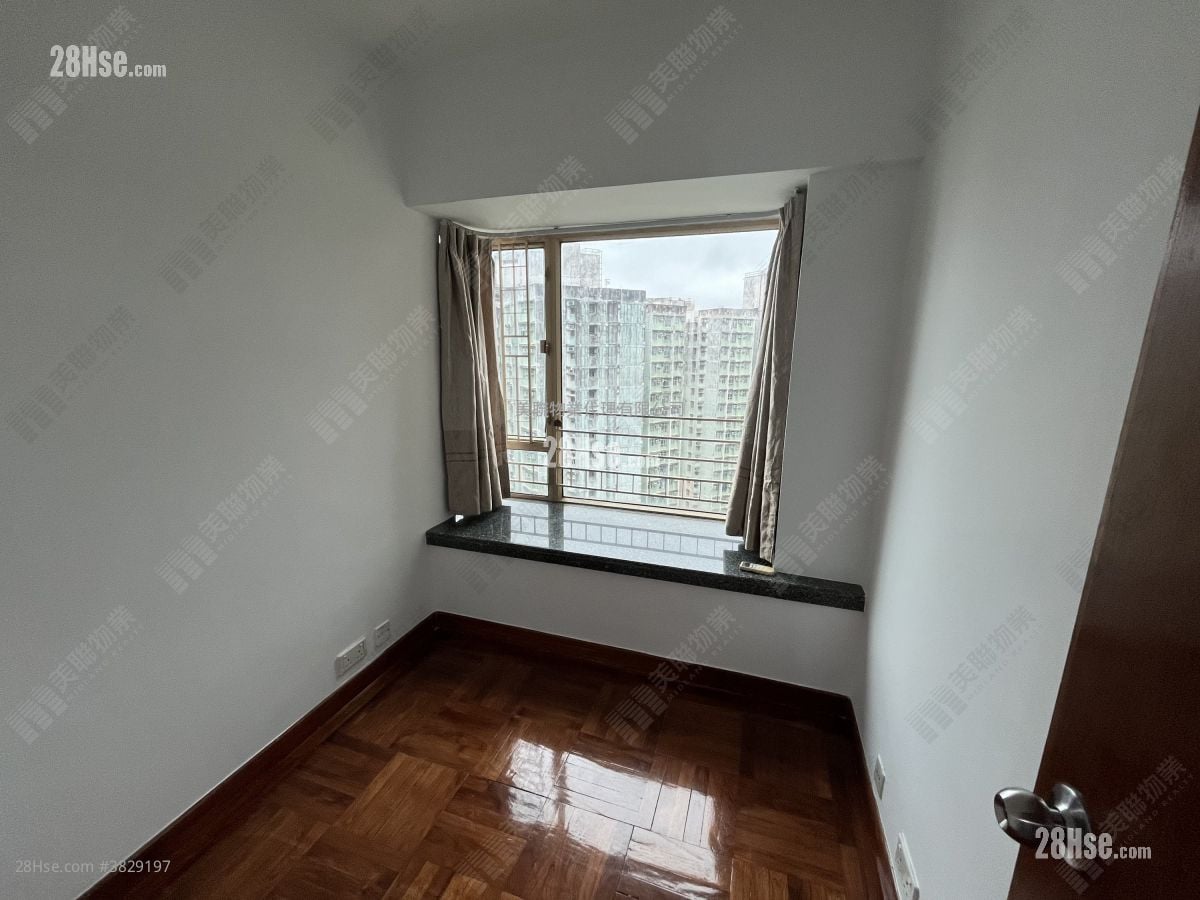 La Cite Noble Sell 3 Bedrooms , 2 Bathrooms 561 ft²