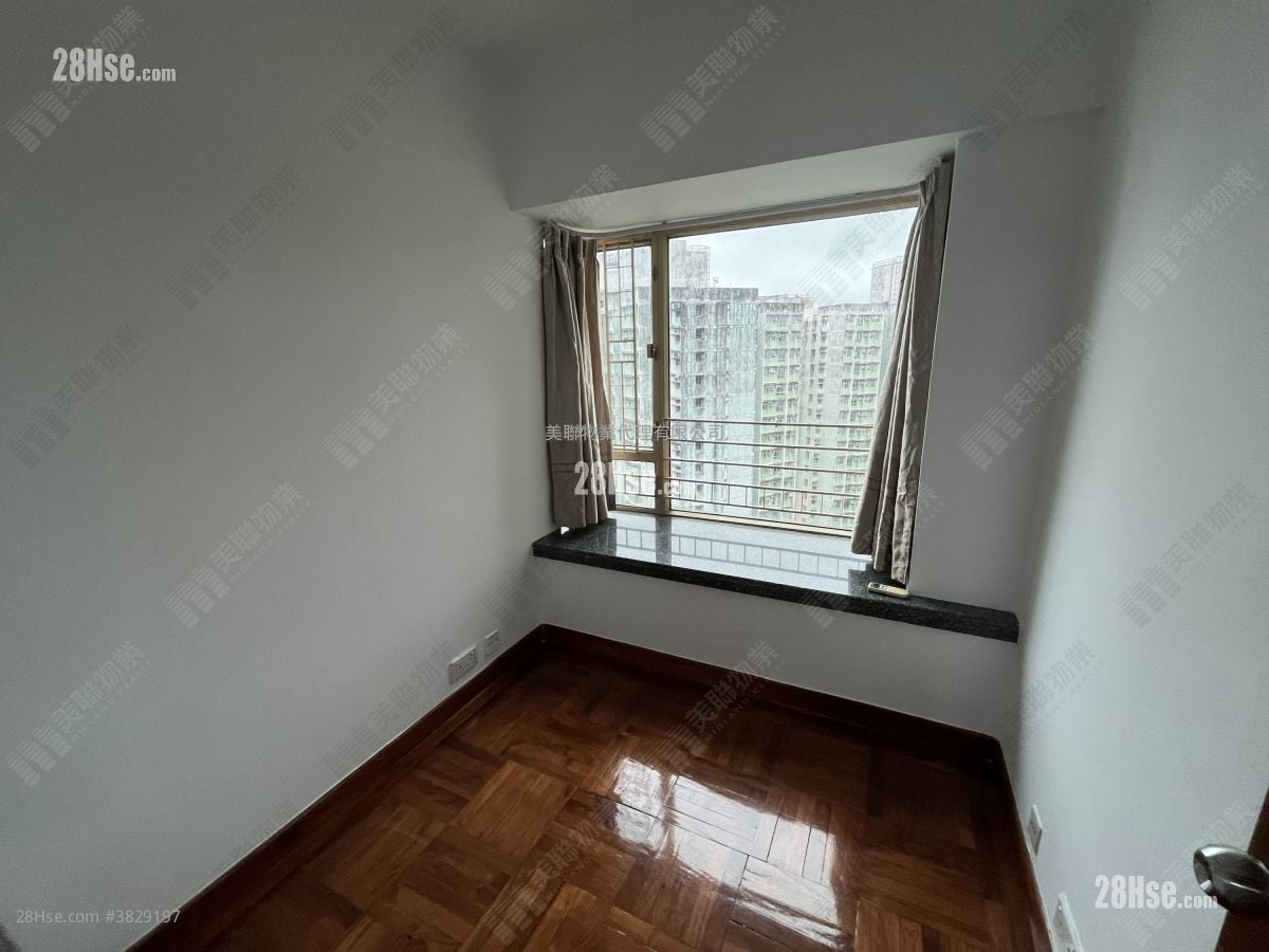 La Cite Noble Sell 3 Bedrooms , 2 Bathrooms 561 ft²