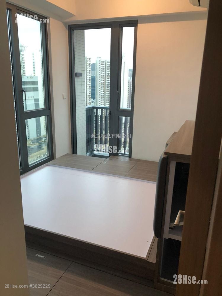 Eresidence Rental 3 Bedrooms , 1 Bathroom 575 ft²