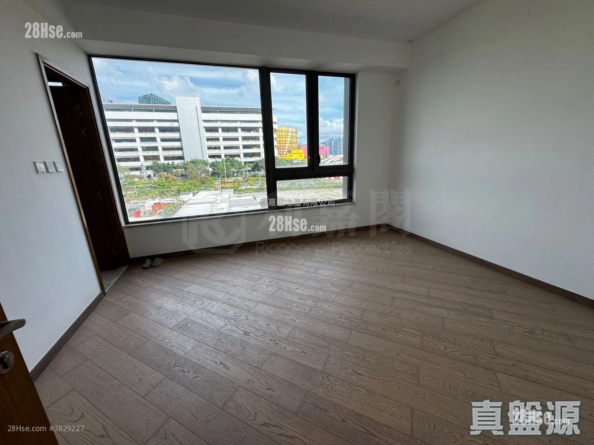 龍譽 售盤 3 房 , 2 浴室 1,102 平方呎