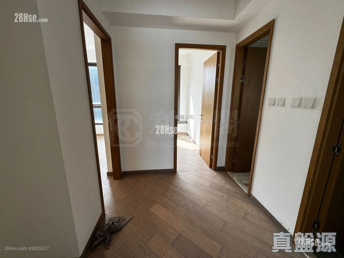 龍譽 售盤 3 房 , 2 浴室 1,102 平方呎