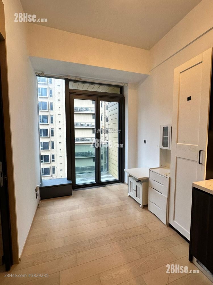 利奧坊曉岸 售盤 1 房 , 1 浴室 256 平方呎