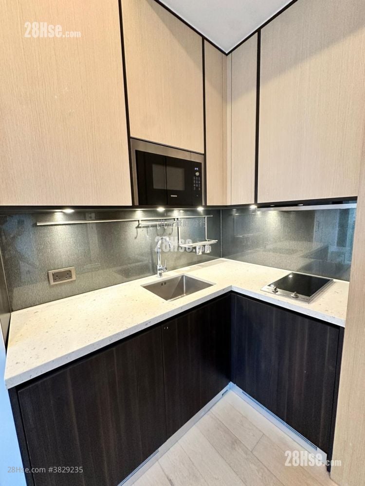 利奧坊曉岸 售盤 1 房 , 1 浴室 256 平方呎