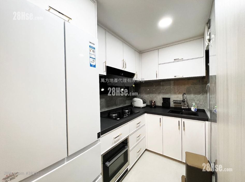 Kam Chun Court Sell 2 Bedrooms , 1 Bathroom 490 ft²