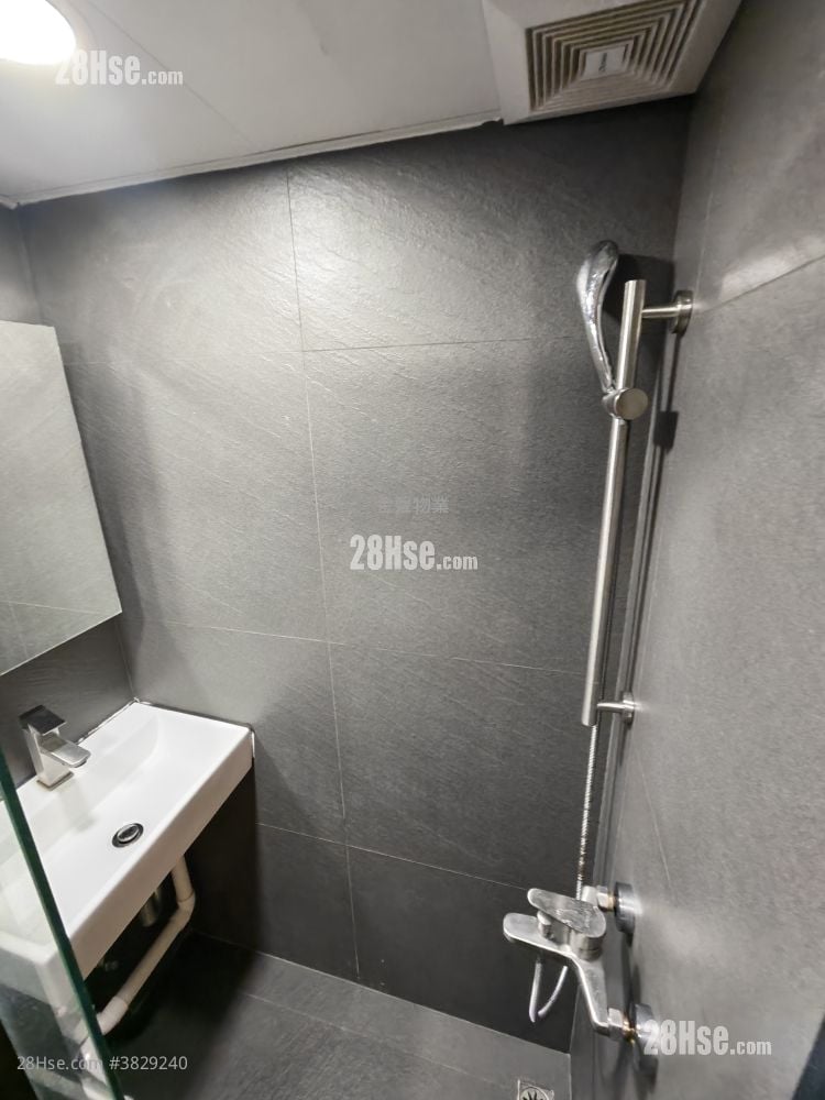 香海大廈 租盤 1 房 , 1 浴室 200 平方呎