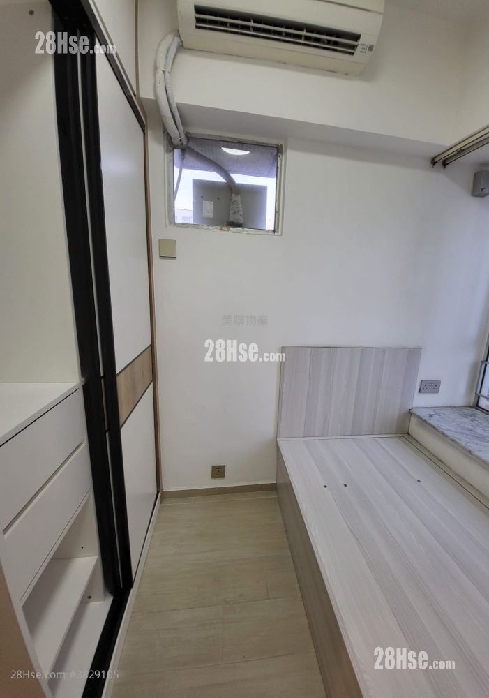 Tuen Mun Town Plaza Sell 2 Bedrooms 325 ft²