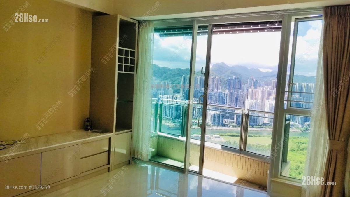 致蓝天 售盘 4 房 930 平方尺