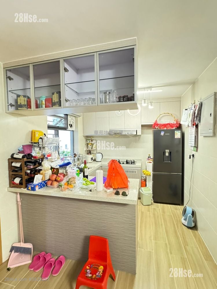 村屋 售盘 3 房 , 1 浴室 700 平方尺