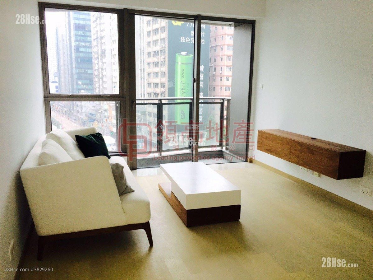 The Austin Sell 3 Bedrooms , 2 Bathrooms 899 ft²