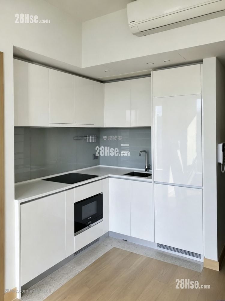 Malibu Sell 1 Bedroom 369 ft²