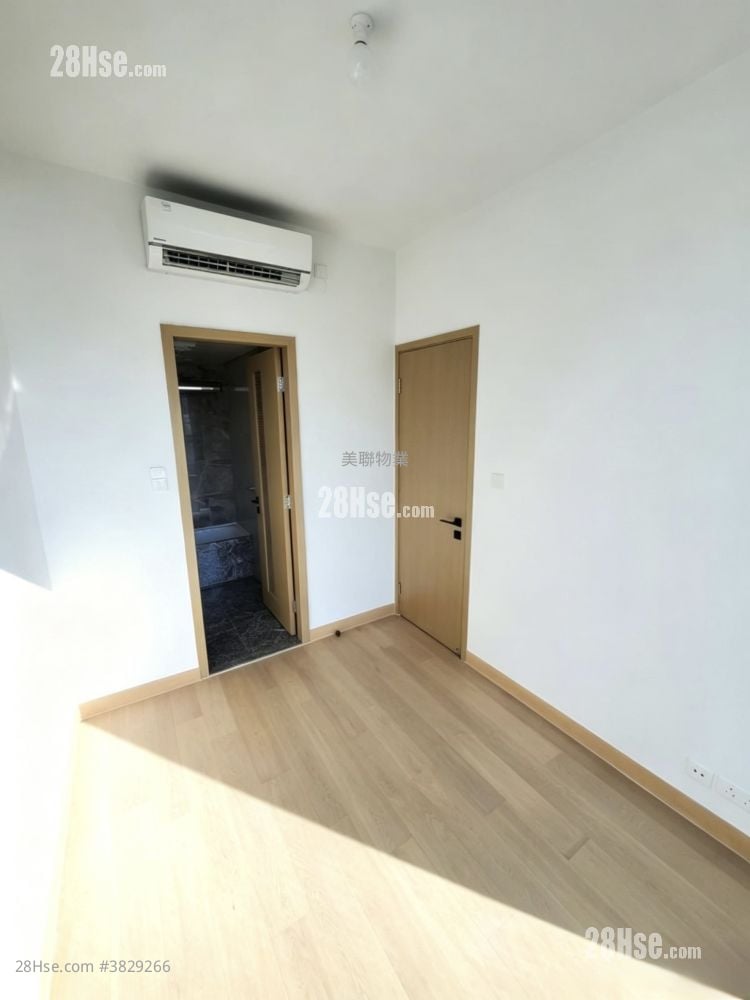 Malibu Sell 1 Bedroom 369 ft²