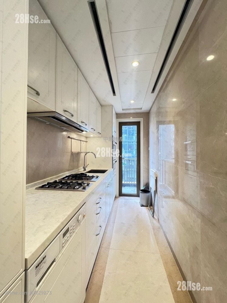 Kensington Hill Sell 3 Bedrooms , 2 Bathrooms 865 ft²