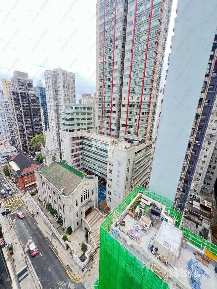 Kensington Hill Sell 3 Bedrooms , 2 Bathrooms 865 ft²