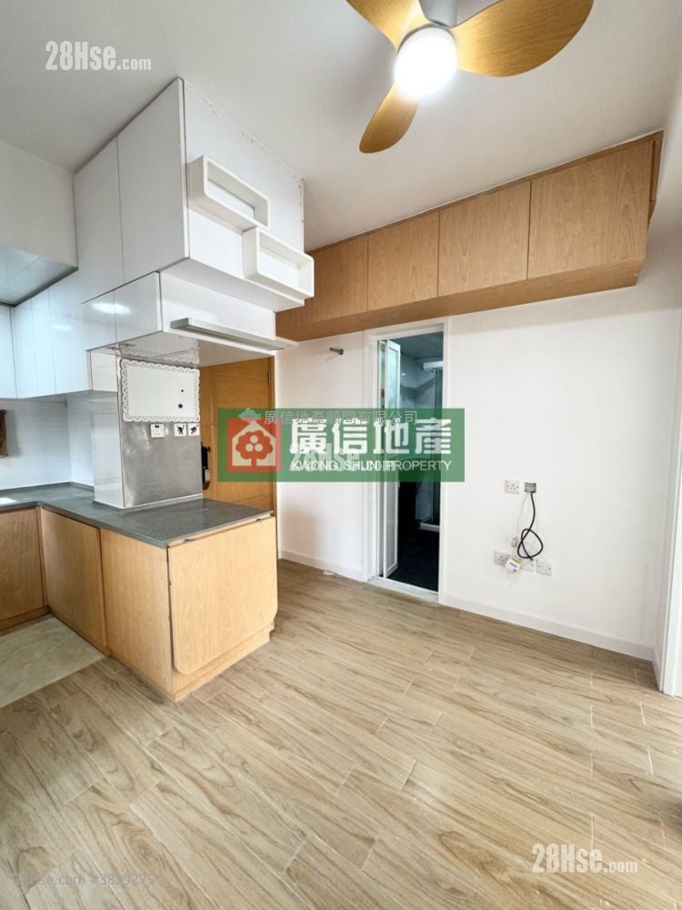 鴻威大廈 售盤 2 房 , 1 浴室 306 平方呎