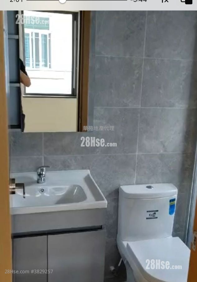 村屋 售盘 3 房 , 1 浴室 700 平方尺