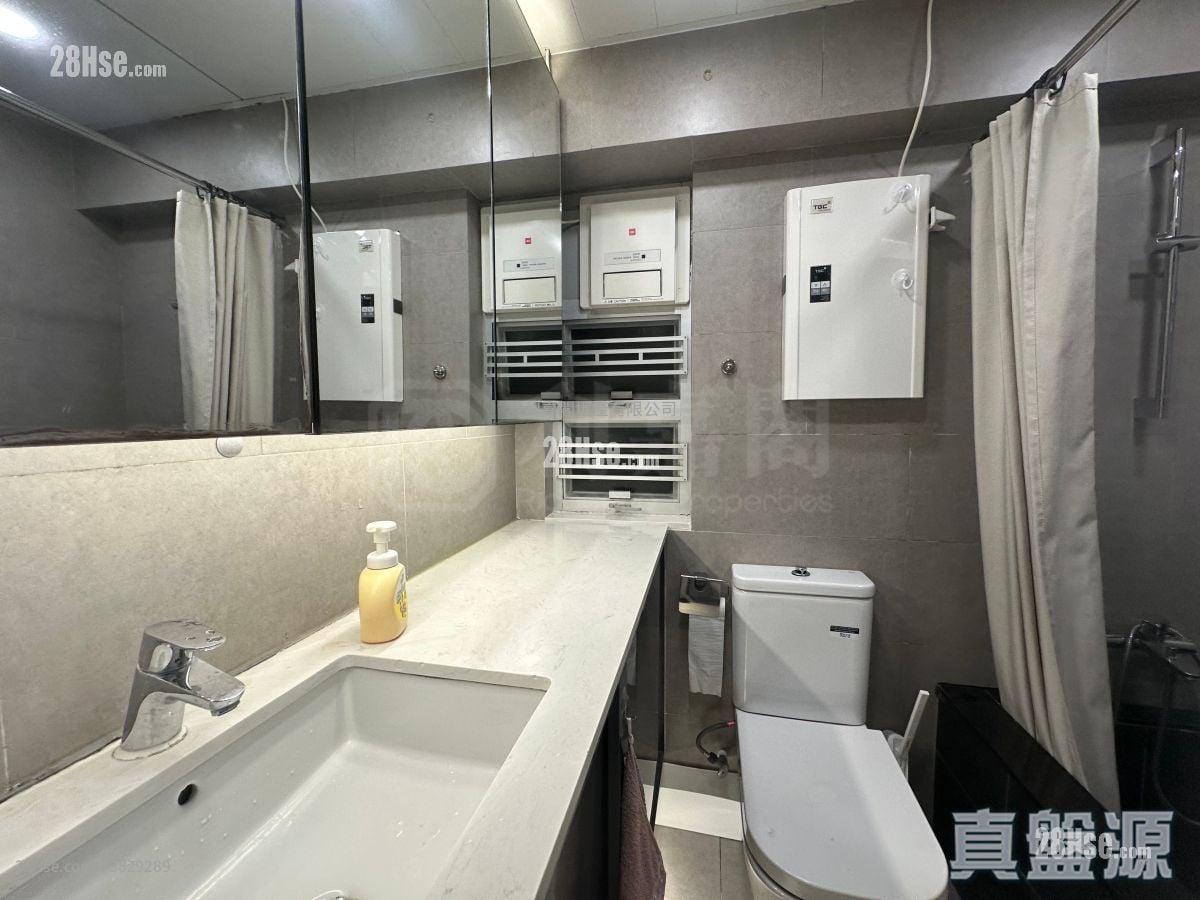 嘉湖山庄 售盘 3 房 , 2 浴室 630 平方尺