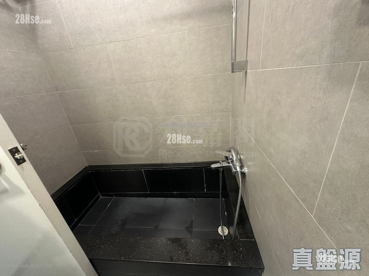 嘉湖山庄 售盘 3 房 , 2 浴室 630 平方尺