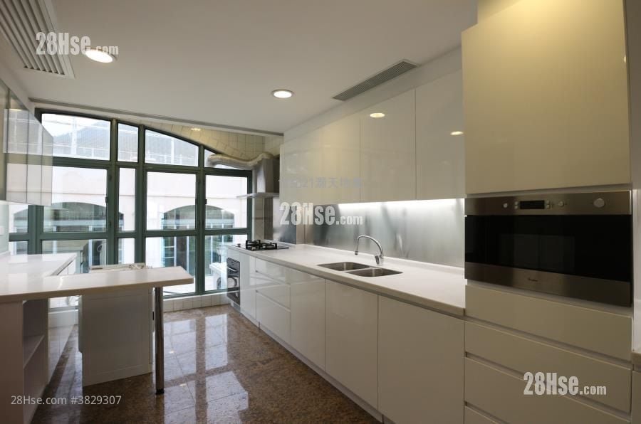 蔚海山莊 租盤 5+ 房 , 3 浴室 3,169 平方呎