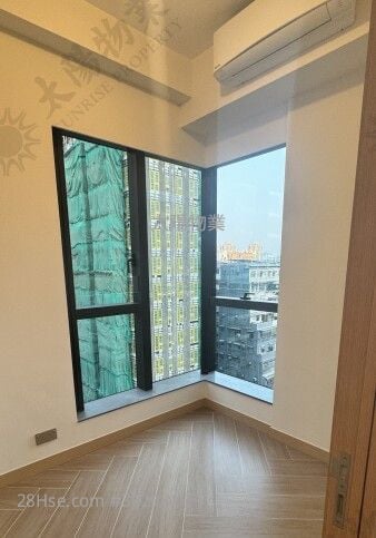 The Haddon Sell 1 Bedroom 314 ft²