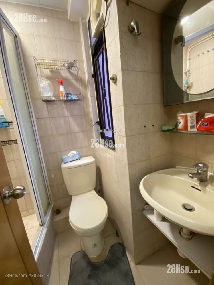 單幢樓房 售盤 2 房 , 1 浴室 271 平方呎