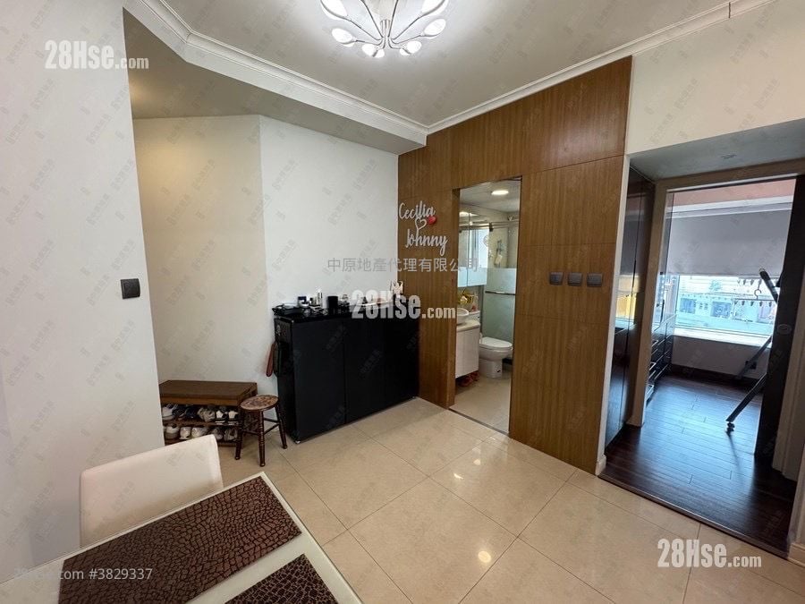 Banyan Garden Sell 2 Bedrooms , 1 Bathroom 455 ft²