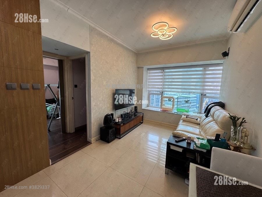 Banyan Garden Sell 2 Bedrooms , 1 Bathroom 455 ft²