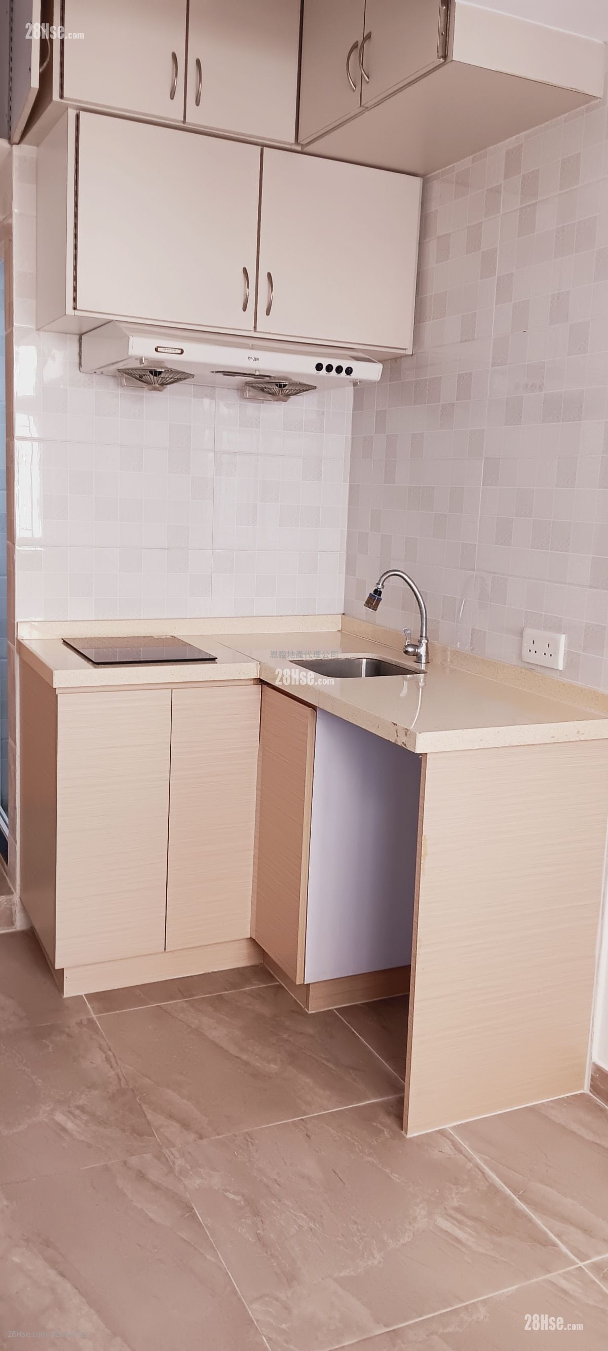 安興樓 租盤 120 平方呎