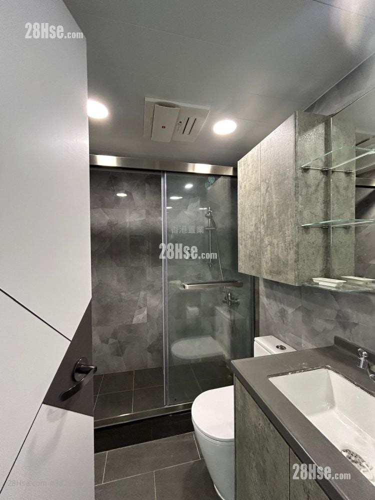 Aquamarine Rental 2 Bedrooms , 1 Bathroom 497 ft²