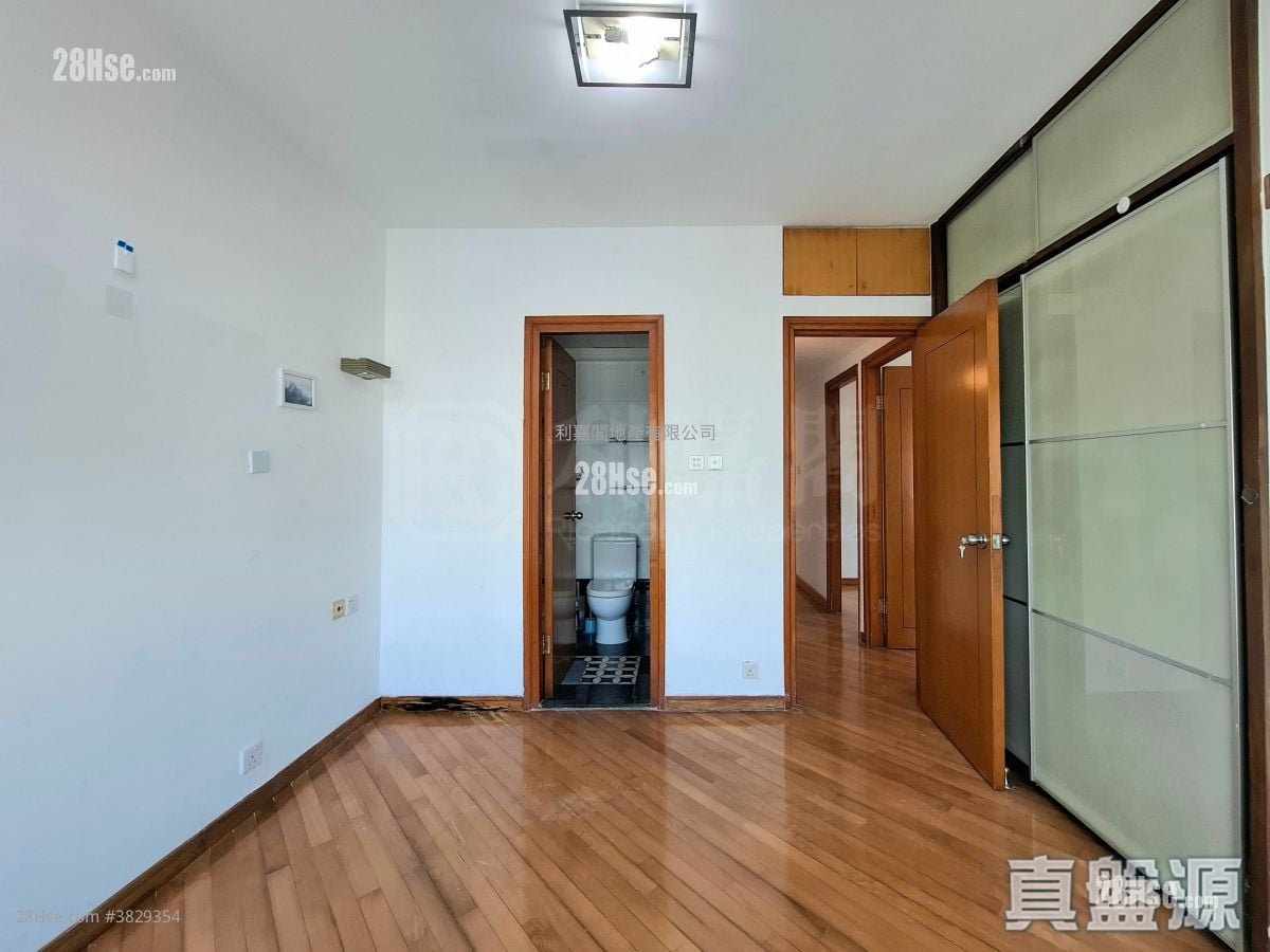 東堤灣畔 售盤 3 房 , 2 浴室 803 平方呎