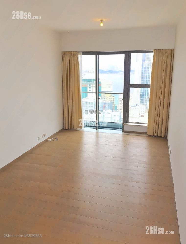 The Summa Rental 2 Bathrooms 756 ft²