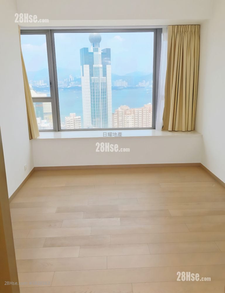 The Summa Rental 2 Bathrooms 756 ft²