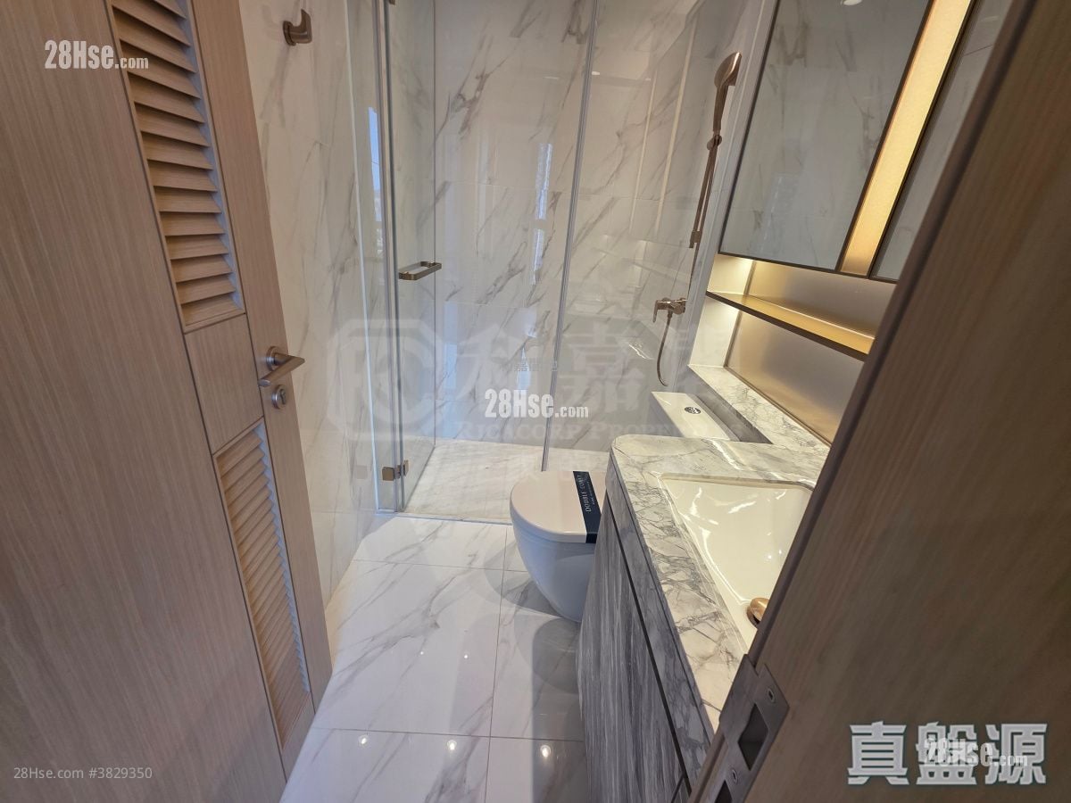 Double Coast Rental 441 ft²
