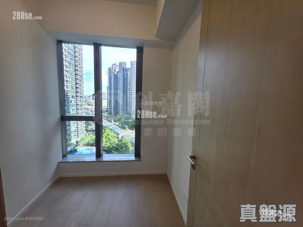 Double Coast Rental 441 ft²