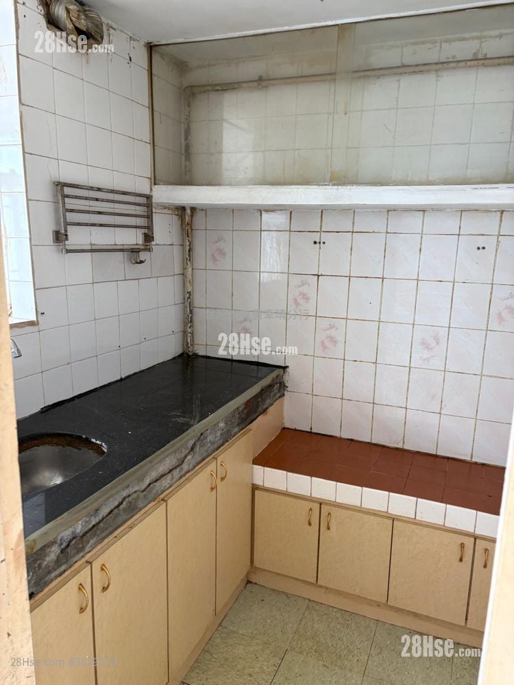 祥华邨 售盘 2 房 , 1 浴室 423 平方尺