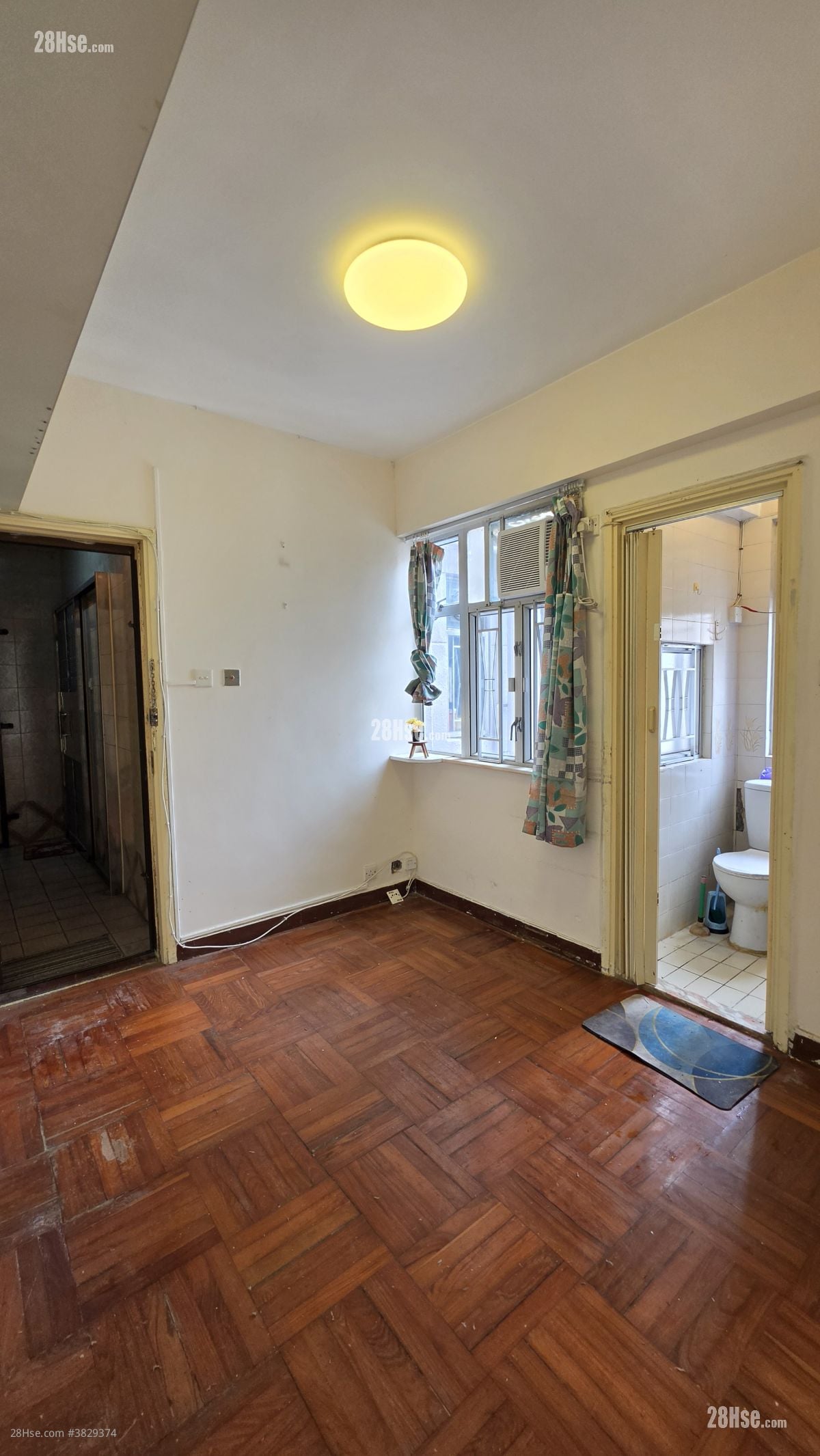 寶華大廈 租盤 1 房 , 1 浴室 215 平方呎