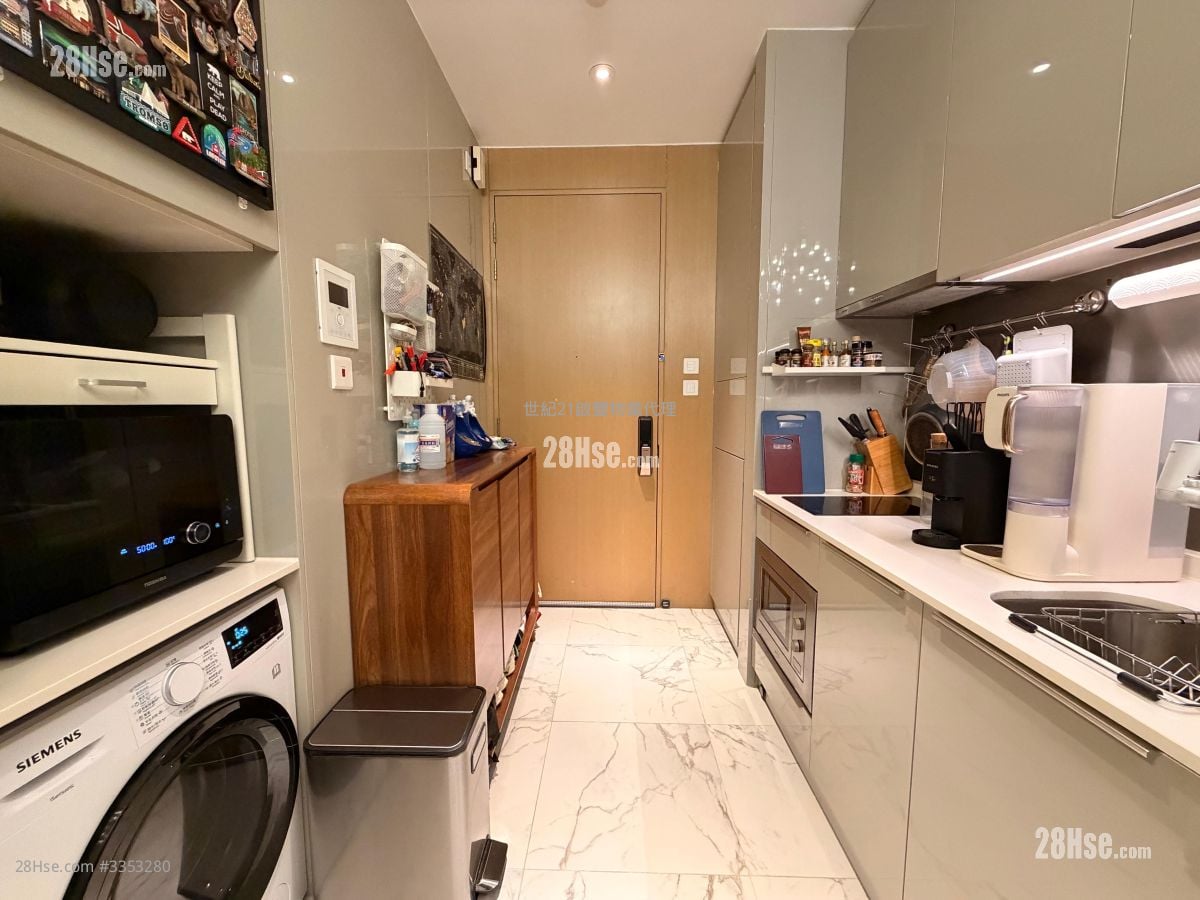 City Hub Rental Studio , 1 Bathroom 261 ft²