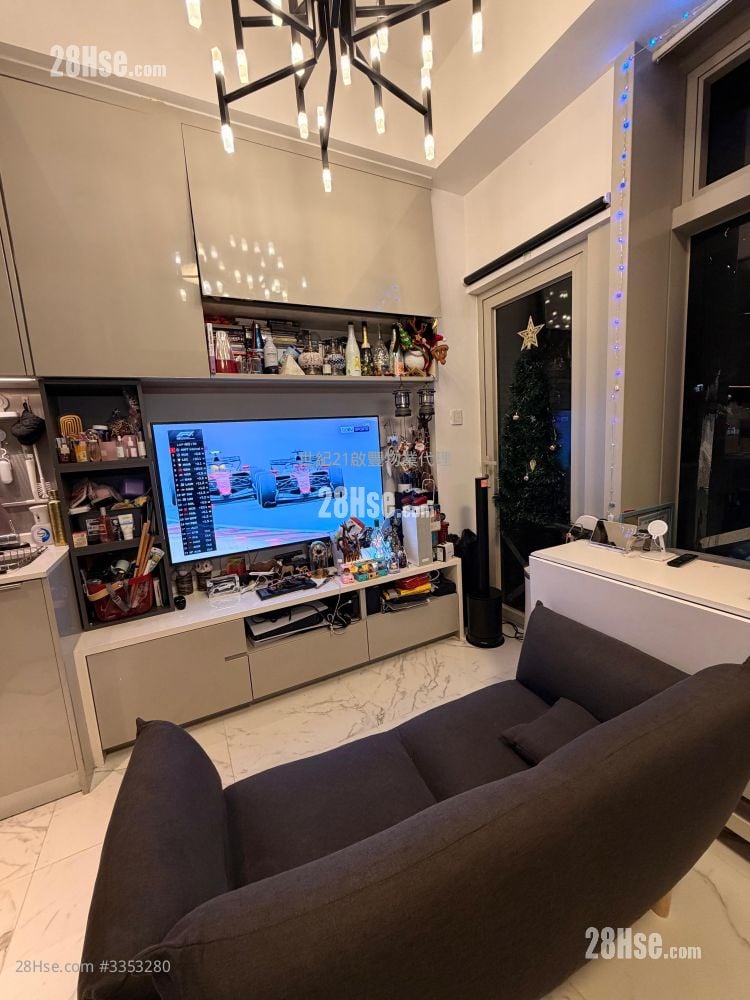 City Hub Rental Studio , 1 Bathroom 261 ft²