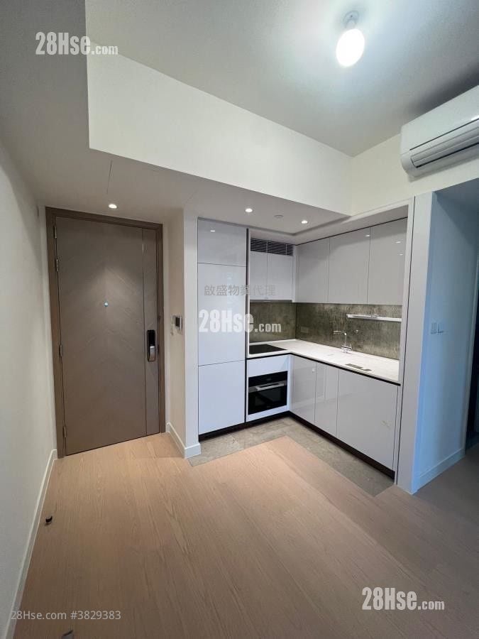 Monaco Sell 2 Bedrooms , 1 Bathroom 446 ft²