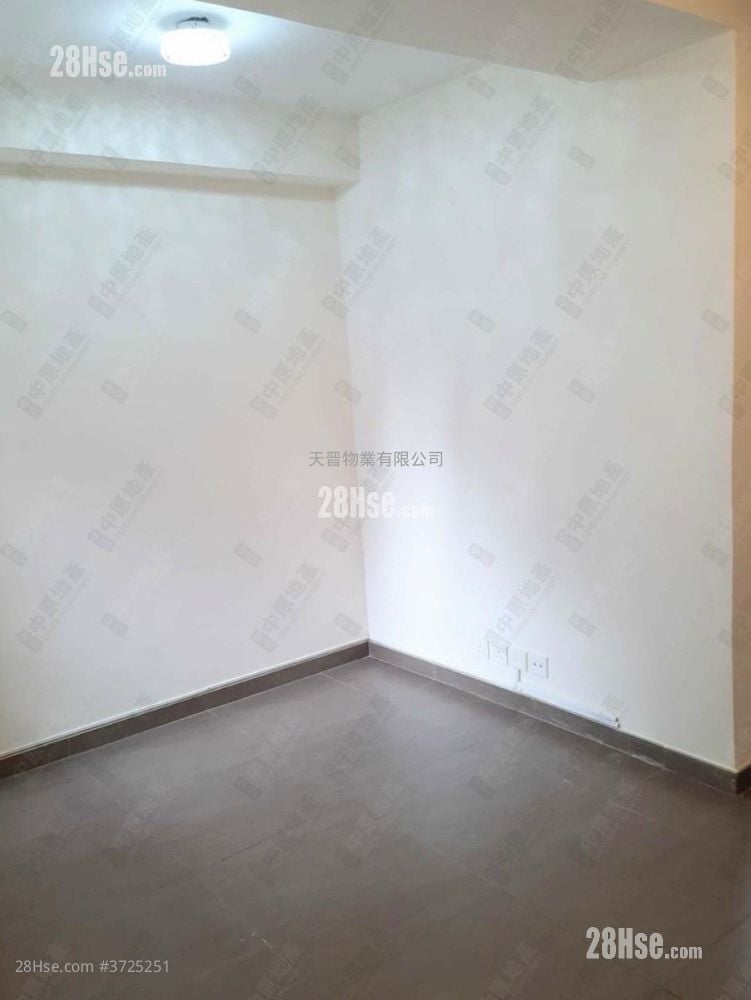 Ka Wai Court Sell 1 Bedroom , 1 Bathroom 286 ft²
